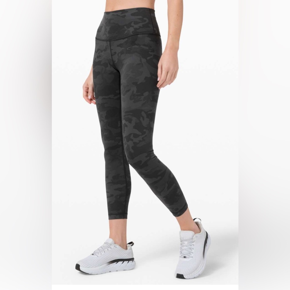 Lulu lemon green camo wunder under leggings